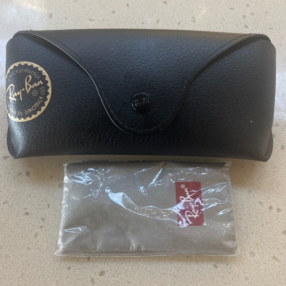 Ray ban glasses case